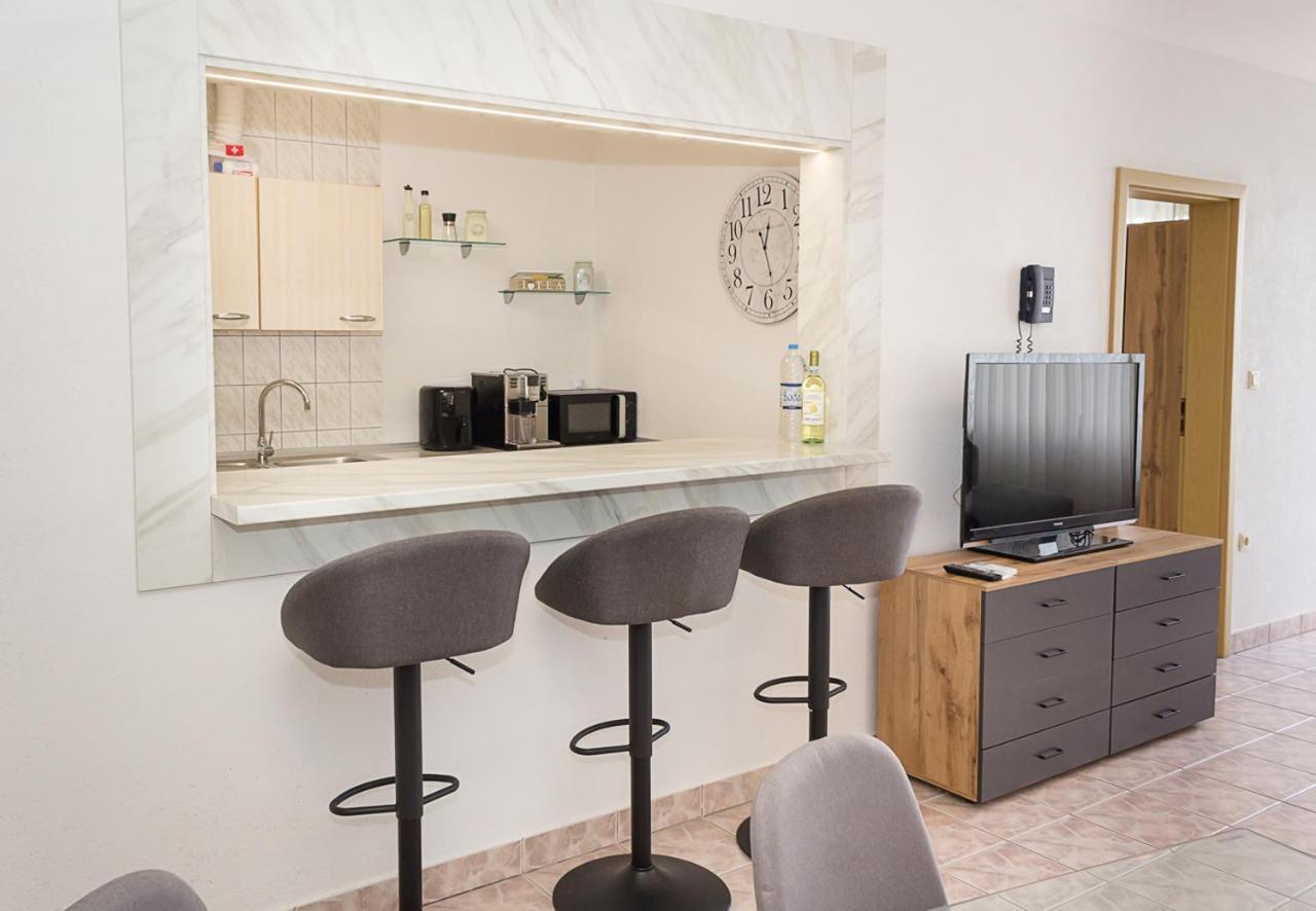 Two Identical Designer 2Bd Flats With Sea View In Balchik By Flat Mаnager Apartment Exterior photo
